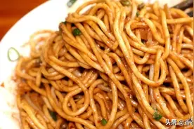 比摄像年龄还要大的面馆，有人一大早就去门口蹲点图片