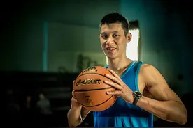 “高雄我来了”！林书豪宣布加盟台湾PLG联赛高雄钢铁人队图片