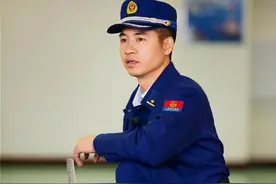 太帅了！担任6名明星的消防教官！他来自福州！图片