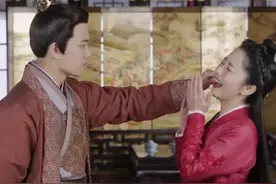 明明没有吻戏，却让观众甜到齁，求求导演别再让演员尬吻了图片