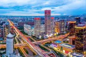 《中国保险》| 于泽：落实习近平总书记金融工作重要论述 以“三湾改编”打造世界一流保险企业图片