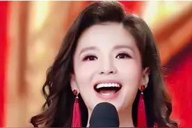 “央视当家花旦”朱迅：生命终将结束，何妨不大胆一点？图片