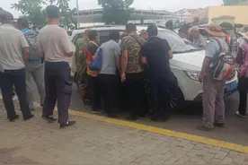 帮人找狗工资150一天，找到后奖励1000块钱，这个活你会去干吗？图片