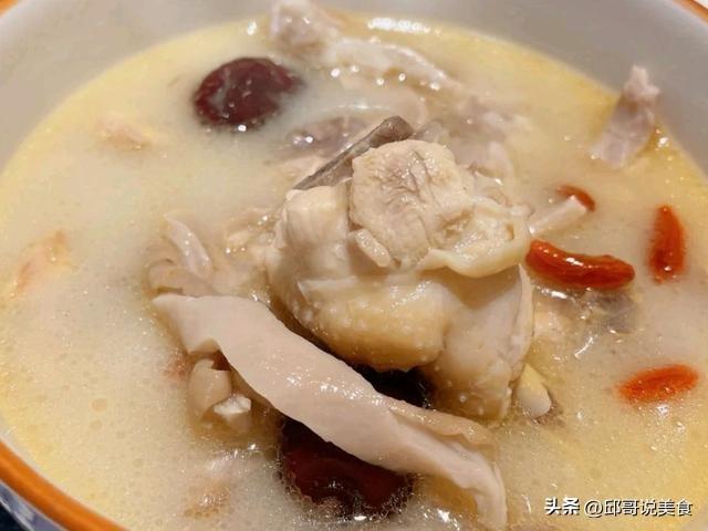 花胶红枣板栗炖鸡的做法 花胶红枣板栗炖鸡的做法窍门
