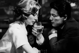 三观不正的歌词，却在当年非常火爆。你听过几首呢？图片