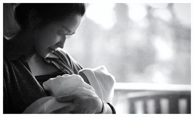 90后小伙子做催乳师，一天服务十几位女士，每月稳赚30000元！