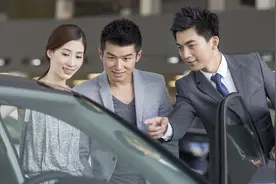 去4s店买车砍价技巧，学会这几点才能不被4S店坑图片