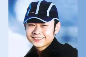 低调25年，刀郎隐藏多年的二婚妻子，竟是我们熟悉的她图片