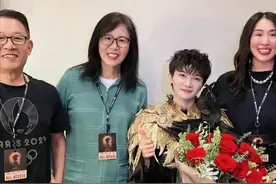 郎平现状：定居美国住豪宅，女儿中文不太流利，却是她最大的骄傲图片