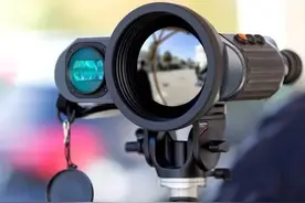 互通微：AI人工智能如赋能全彩色夜视摄像头图片