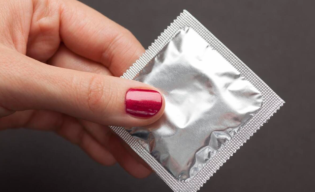 避孕套前面的尖尖有啥用？关于避孕套的知识，男女都需要了解下！