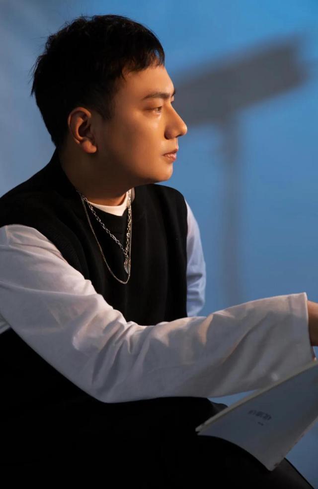 海来阿木-《从前你》,歌词句句入心,深情感人,悦耳动听