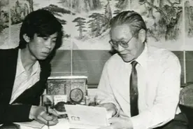 84年70岁的沈醉回到故乡湘潭，面对父老乡亲落泪：当年逆子已回头图片