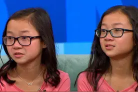 血浓于水！中国双胞胎姐妹因病被遗弃，分开领养10年后在美重逢图片