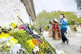 河北各地举行多种活动祭奠革命英烈图片