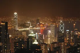 香港人的悲哀！从“经济动物”到“政治动物”，被英国玩残图片