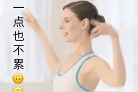 加拿大女老师穿假胸上学校上课引争议，家长：没毛病啊？图片