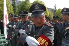 揭秘保安公司生意经：业务不多却天天招人，靠裁员年收入超100万图片
