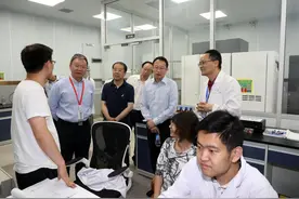 科技部高新司调研兰州大学和中科院兰州化物所图片
