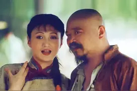 26年前，元彪搭档女神朱茵，投资四千万拍功夫片，票房惨败被埋没图片