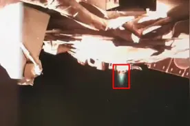 天和核心舱点火画面曝光，霍尔推进器哒哒哒冒蓝火，好像星际战舰图片