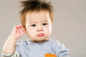 孩子头旋有多少个，会暗示他的智商高低？父母不妨了解下科学解释图片