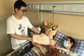 后续来了！大爱外卖小哥获见义勇为奖金3万元图片