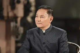 卢奇饰演邓政委，因长得像孙中山险遭否决，王震亲自拍板：就他了图片