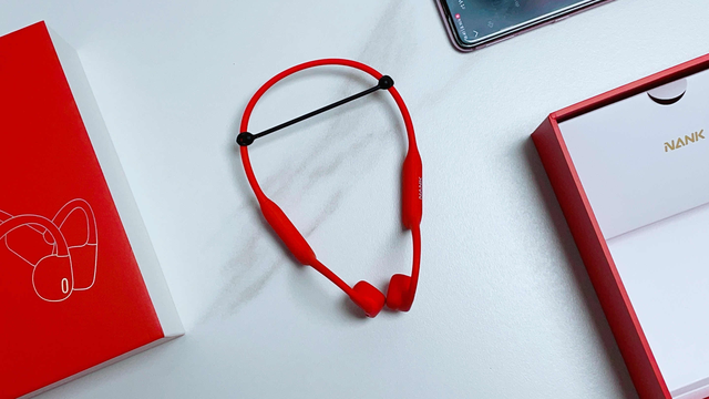 支持无线充电，15区分压佩戴更舒适，南卡NEO骨传导耳机体验