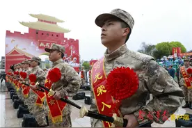 欢送新兵入伍，这些暖心活动的仪式感和氛围感拉满了图片