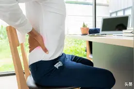 跷二郎腿一时爽，一直跷一直爽？腰和腿可不这么想！图片