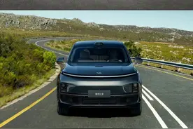 理想L9外观曝光 新车配备旗舰级音响、座椅图片