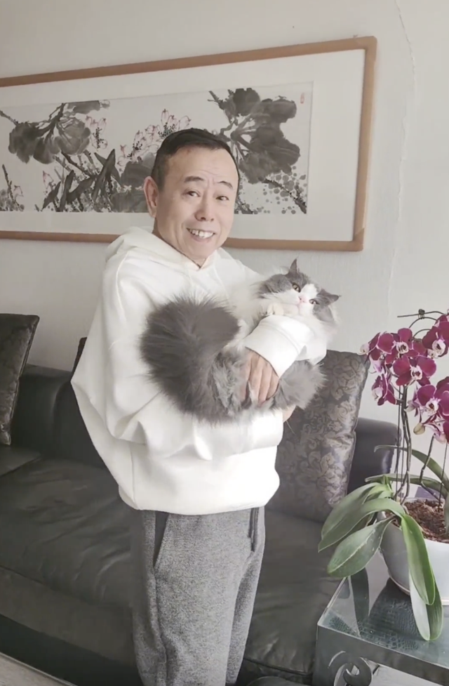 潘长江否认移民美国
