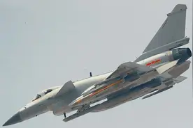 实锤了！巴铁部长亲自宣布将购买我国歼10，明年国庆大阅兵就用它图片