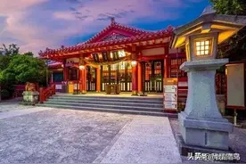 神道教是日本民族宗教，号称八百万神，信徒1亿人，经常参拜神社图片