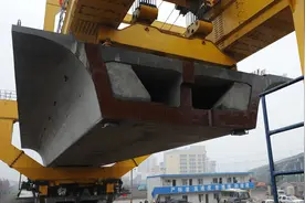 为什么高铁修桥要把中间掏成空心的？方便穿行吗？原来作用这么大图片