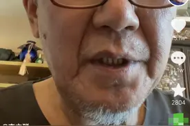 李立群隔离日记又更新：18块的烟怕抽完要省着，自称长胖了得少吃图片