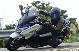 比雅马哈XMAX贵，仍一车难求的本田佛沙，真的香吗？图片