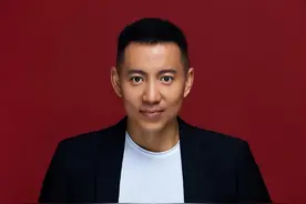 谷智鑫：34岁拍戏坠马患抑郁症，女友不离不弃，未办婚礼成遗憾图片