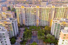 老旧小区改造还会拆迁吗?老旧小区的房子值得买吗?图片