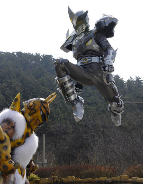 《铠甲勇士》：增强铠甲的3大方法