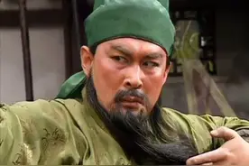 同样是演“关羽”，将陆树铭和于荣光放在一起，两者差别就出来了图片
