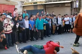 “太恶心啦！他当众往我嘴里塞那种东西！”二审：侮辱罪，判刑图片