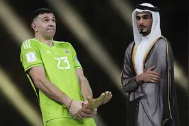 欧足联主席狠批大马丁争议动作：令人作呕 像个原始人图片