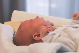 收藏！宝宝的5种哭声解读 每个都超实用图片