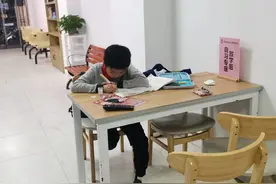 超方便！“爬楼机”服务送上门，让“悬空老人”出行不再难！图片