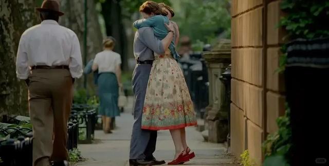 浪漫爱情中暗流涌动的“交易	”	，被他写透了