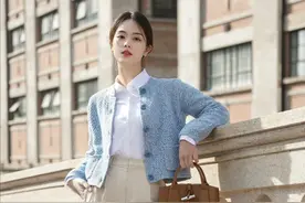 穿对“莫兰迪色”，我做对了什么？比起穿搭技巧，这3招堪称一绝图片