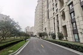 每年400万物业费，去哪儿了？！沪上小区乱到惊心，95%业主求“独立”图片
