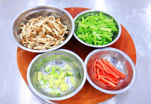 春分将至，建议大家：宁可不吃肉，也要吃5种“冠军”菜，正当季